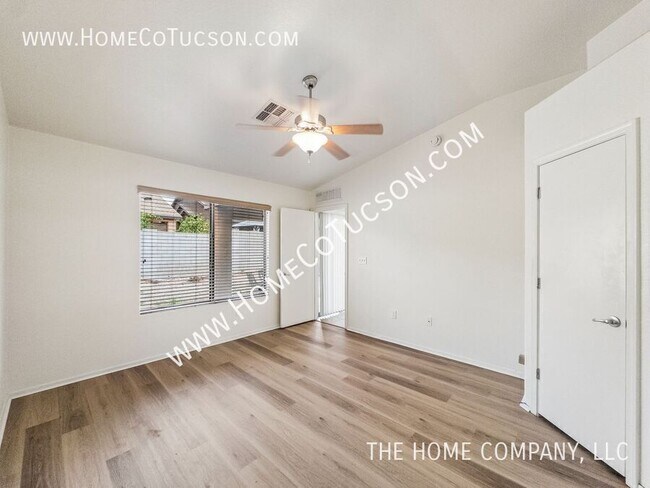 Building Photo - 6039 S Avenida Las Monjas