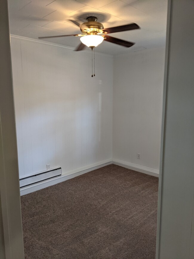 Building Photo - 1000 Fairlane Dr