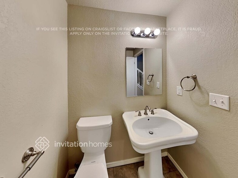 Building Photo - 14104 76th Ave E