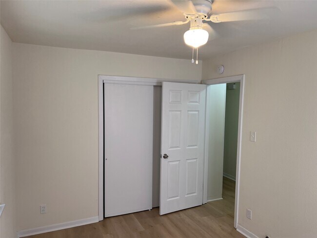 Building Photo - 4222 Botany Ln