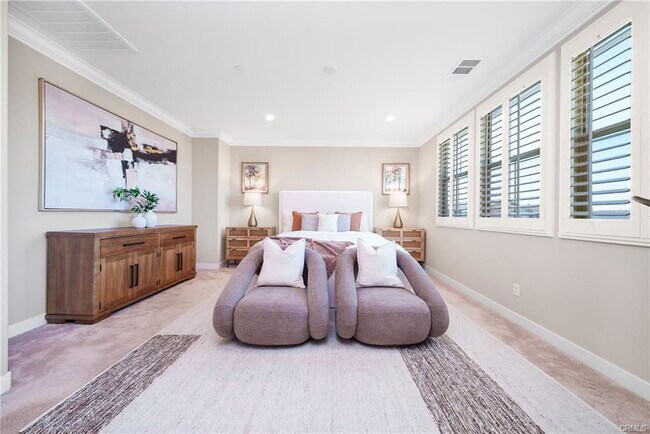 Building Photo - 111 Spoke