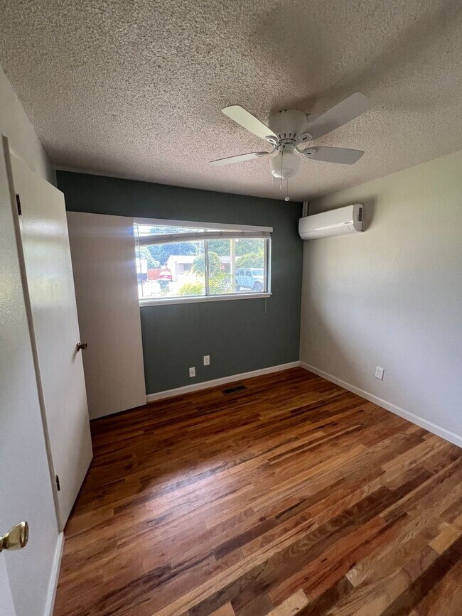 Building Photo - Durham 3 bedroom 2 bath Home, MOVE IN SPEC...