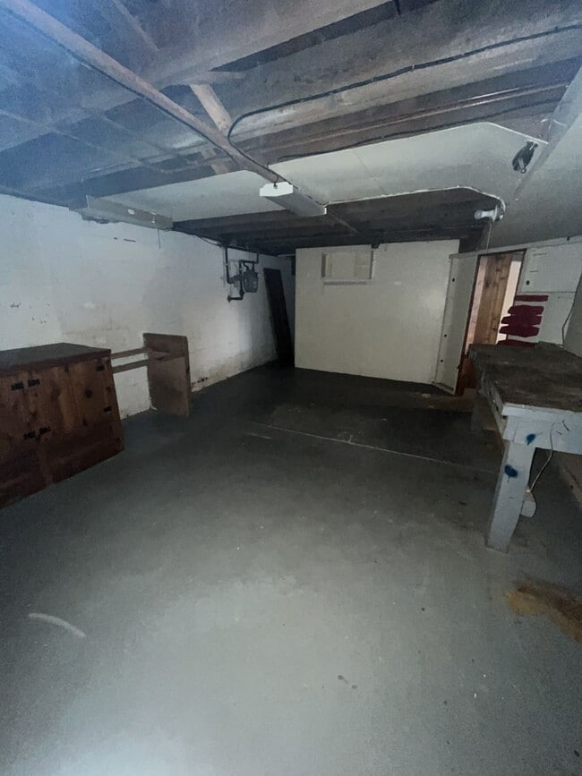 Building Photo - 2 Bedroom House Available in Fulton