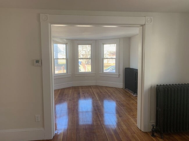 Building Photo - 10 Collins St