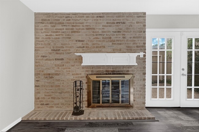 Building Photo - 11614 Village Pl Dr