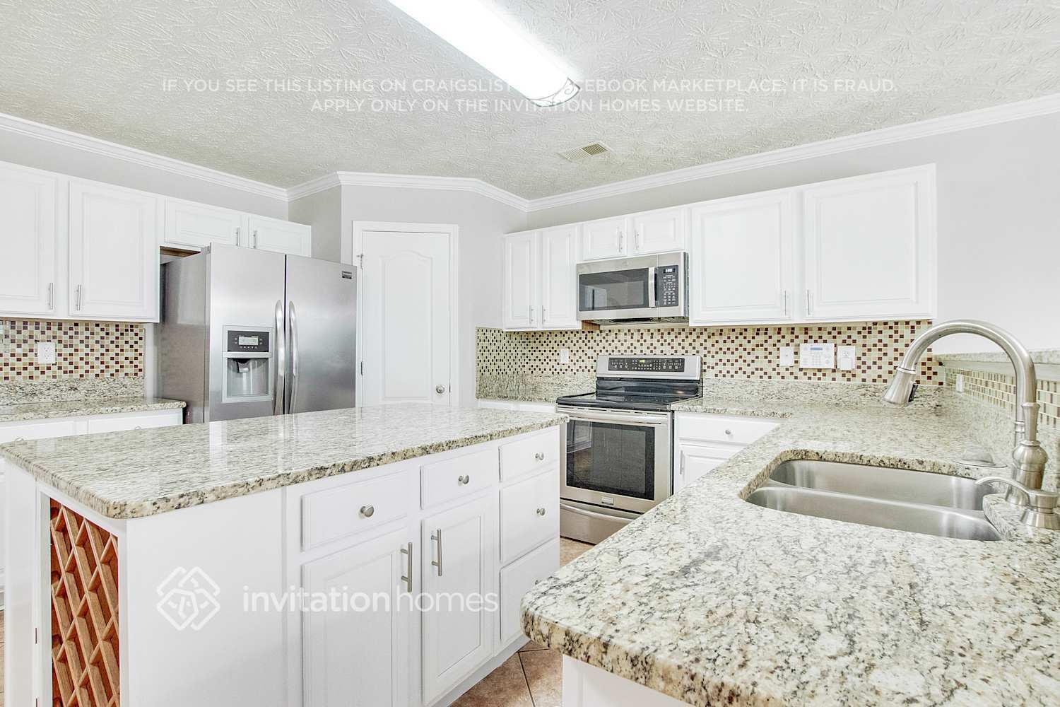 Building Photo - 3684 Lear Ct