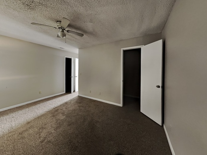 Building Photo - 951 Turtle Creek Dr S