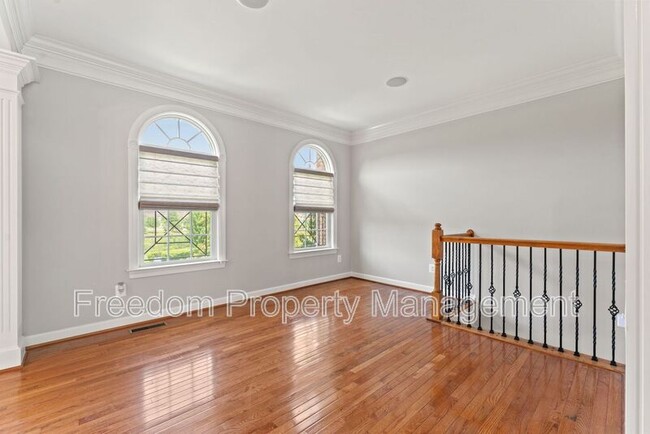 Building Photo - 42524 Rowderbury Sq