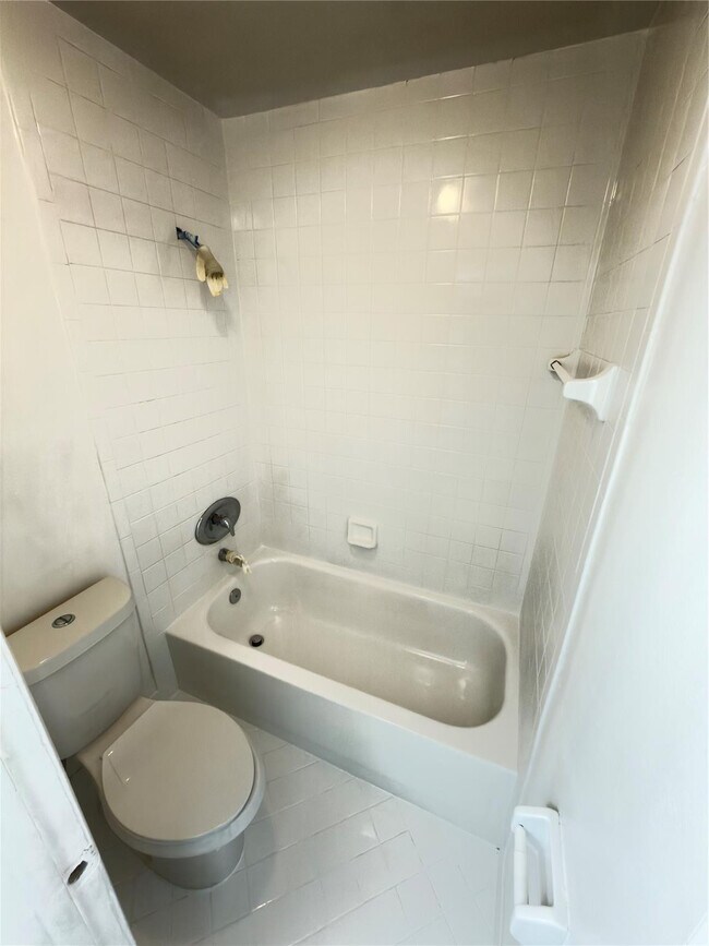 Building Photo - 15675 SW 74th Cir Dr