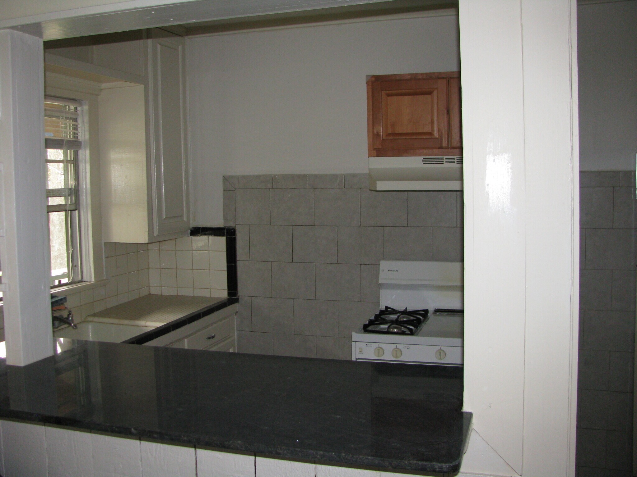 Building Photo - 4212 Oxford Ave