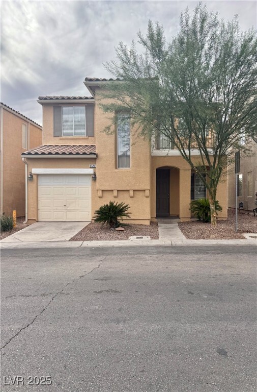 Building Photo - 2523 N Madre Grande St