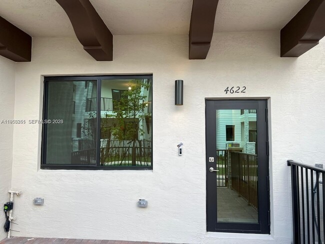 Building Photo - 4622 NW 83rd Path