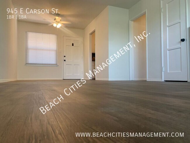 Building Photo - 945 E Carson St
