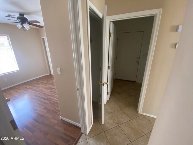 Building Photo - 2033 E Saratoga St