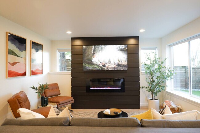 Building Photo - 3921 I St