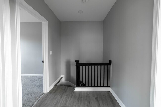 Building Photo - 2600 Garrett Ave