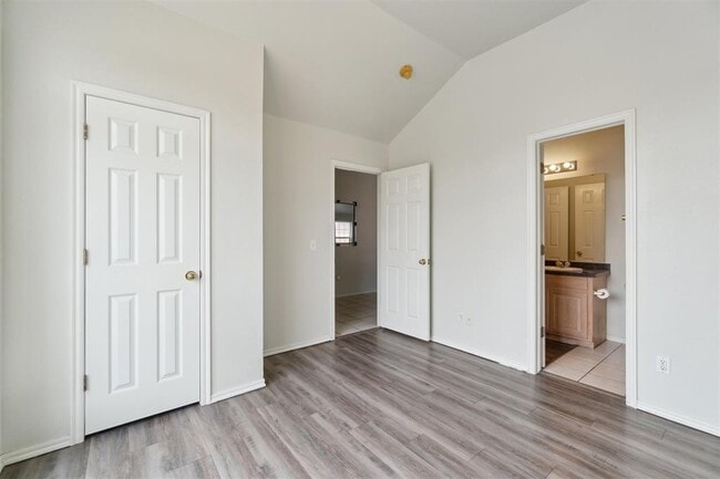 Building Photo - 2013 Cedar Meadow Ln