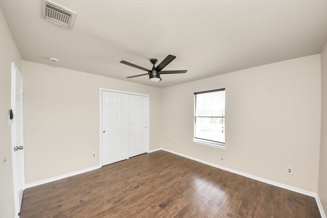 Building Photo - 17303 Quiet Grove Ln