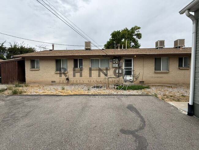 Building Photo - 3907 1040 E