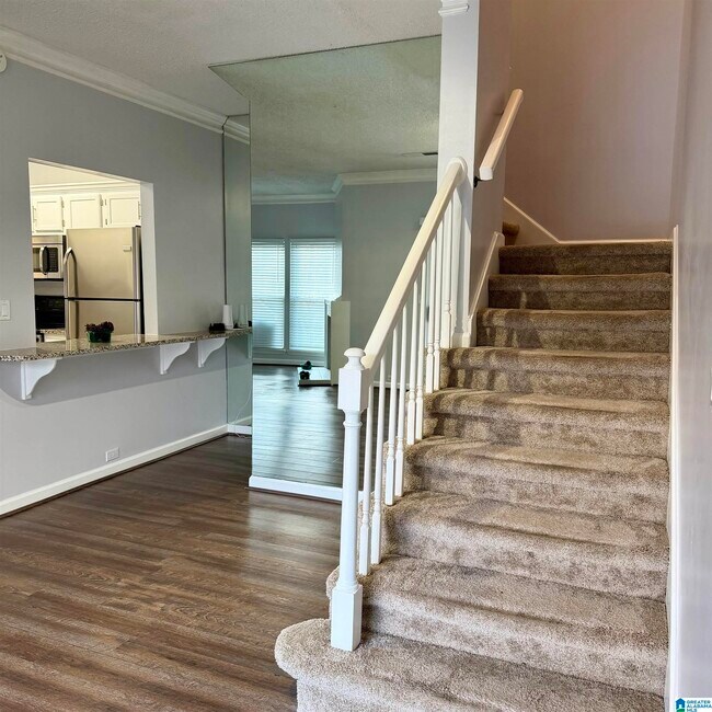 Building Photo - 1932 Waterford Pl