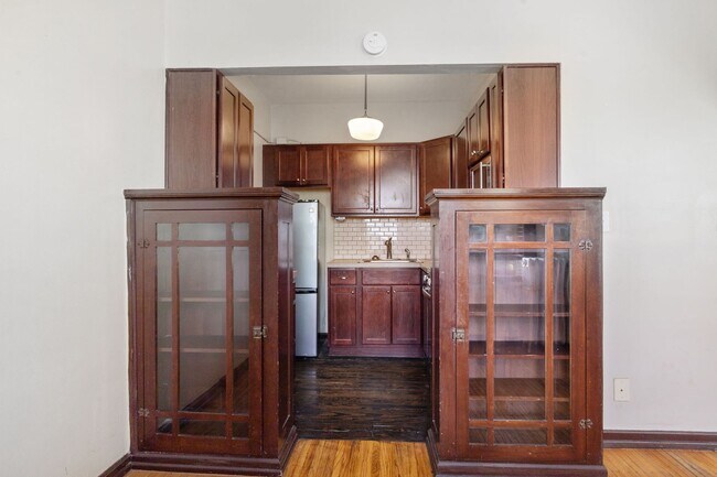 Building Photo - 5230 E Washington St