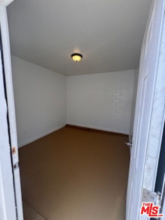 Building Photo - 1434 W 22nd St