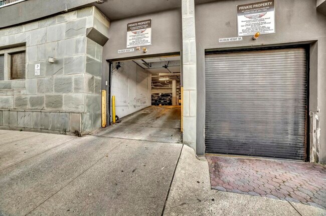 Building Photo - 4315 PARK Ave