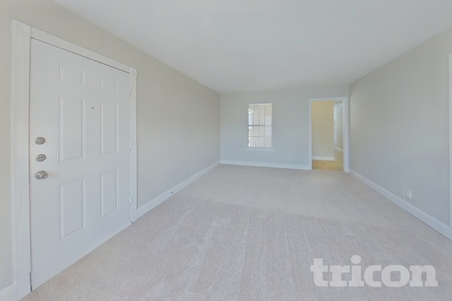 Building Photo - 5636 Wimbleton Way