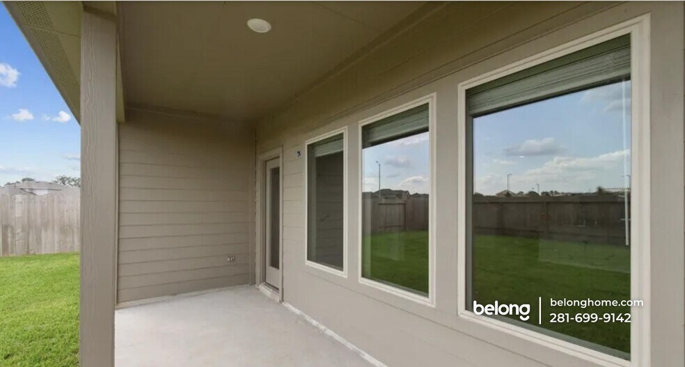 Building Photo - 21349 Pne Ml Dr