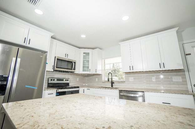 Building Photo - 124 Lakeview Dr