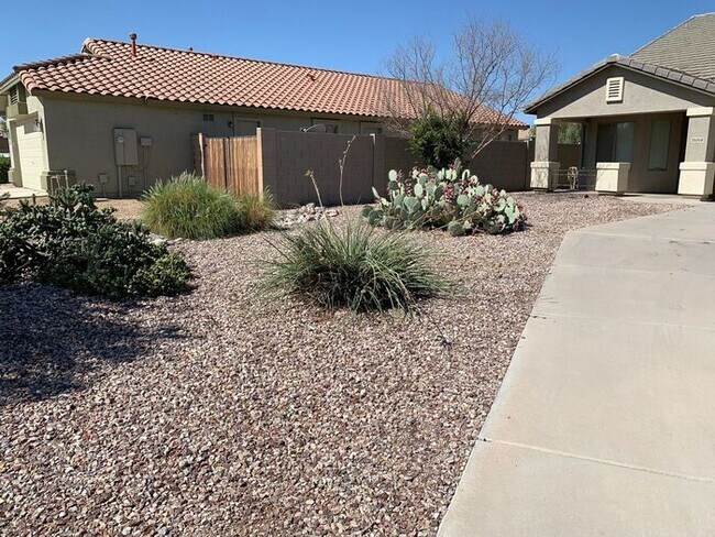 Building Photo - COMING SOON! Beautifu;l 4Bed/2.5Bath, Private Pool Home!