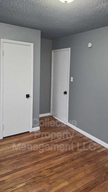 Building Photo - 3625 Chatsworth St