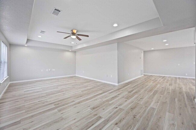 Building Photo - 1728 Connorvale Rd