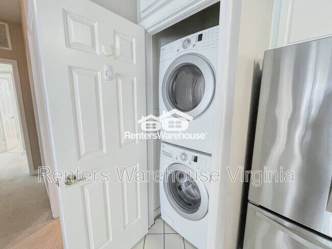 Building Photo - 2304 Beach Haven Dr