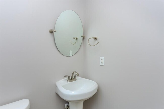 Building Photo - 4120 Beggs St