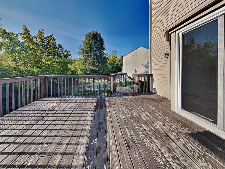 Building Photo - 10725 Hanover Ct