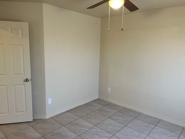 Building Photo - Two Bedroom San Luis Home with Fenced Back Yard