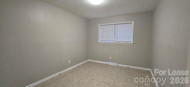 Building Photo - 1801 Darbrook Dr