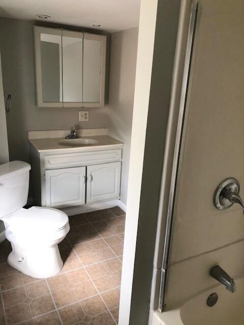 Building Photo - 1515 King St