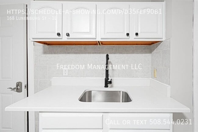 Building Photo - 168 Lunenburg St