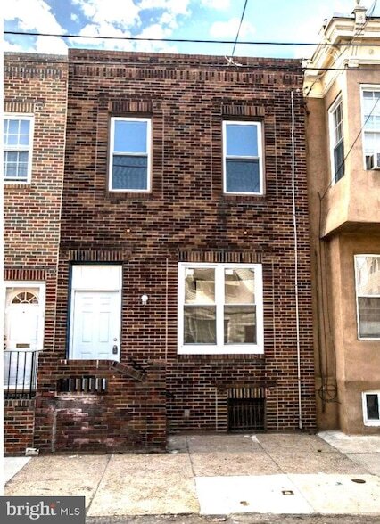 Building Photo - 1512 S 18th St