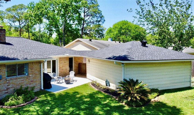 Building Photo - 1727 Shannon Valley Dr