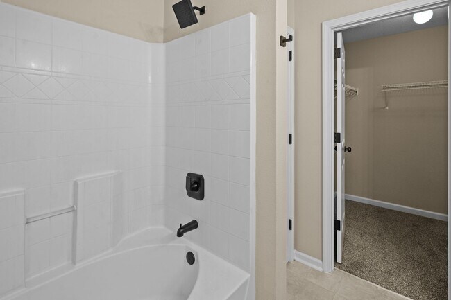 Building Photo - 45 Canyon Oak Loop