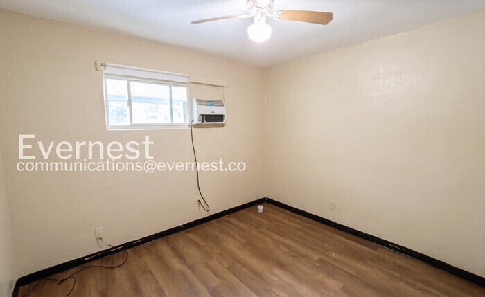 Building Photo - 413 N Hawthorne St