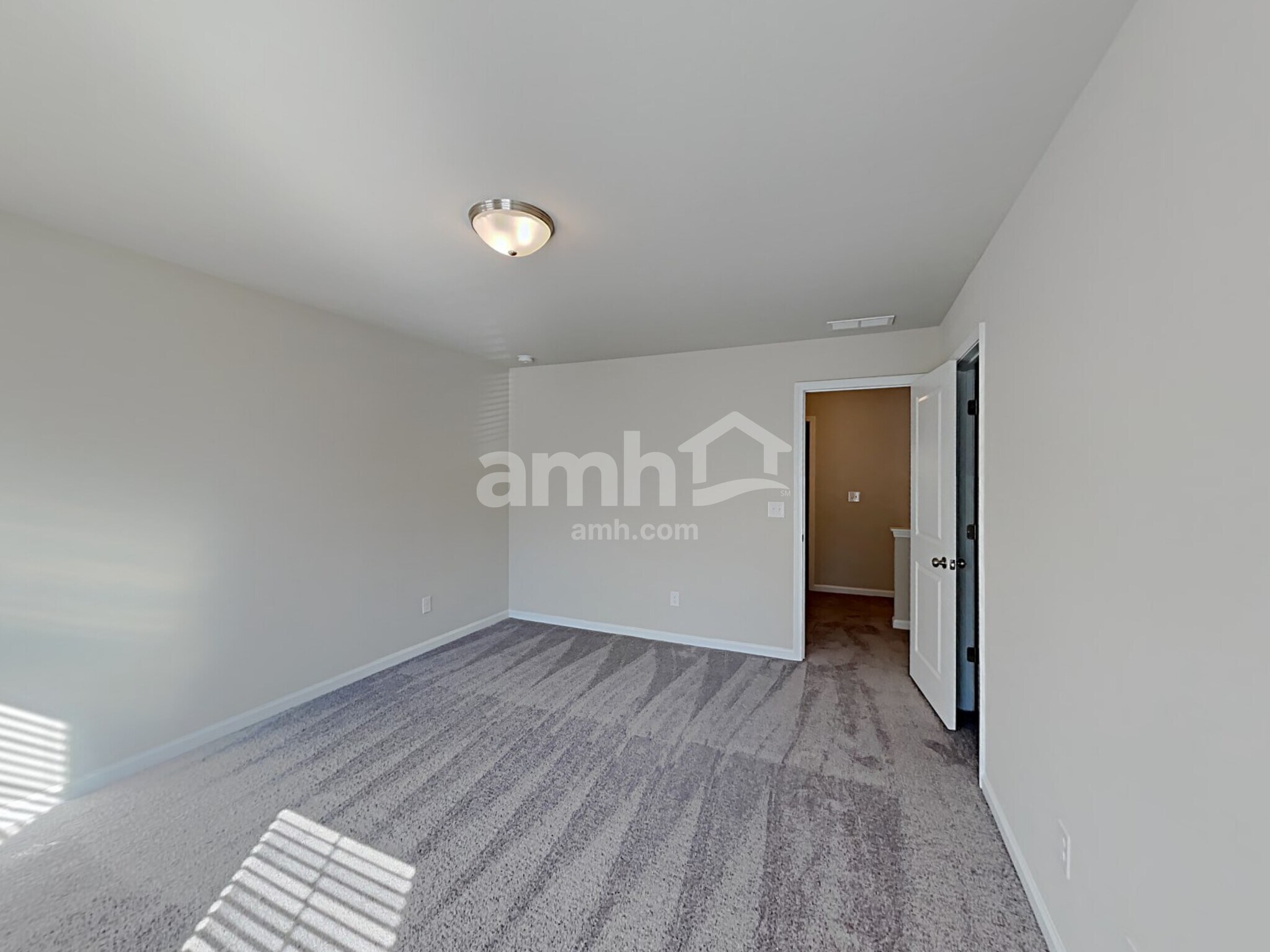 Building Photo - 214 Omega Ct