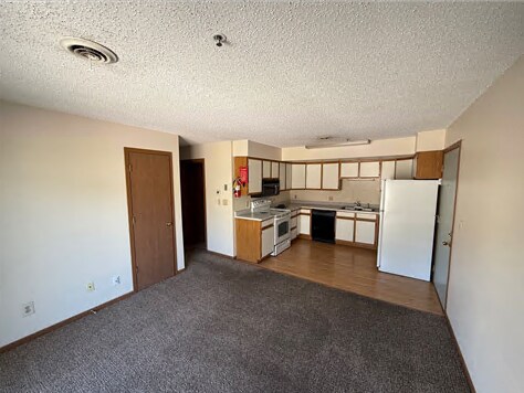 Building Photo - 426 S Johnson St