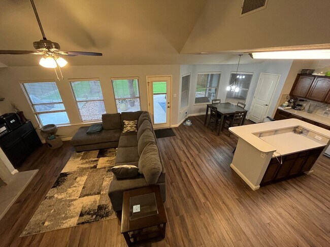 Building Photo - Spacious 3/2.5 in Anderson Mill with AMAZI...