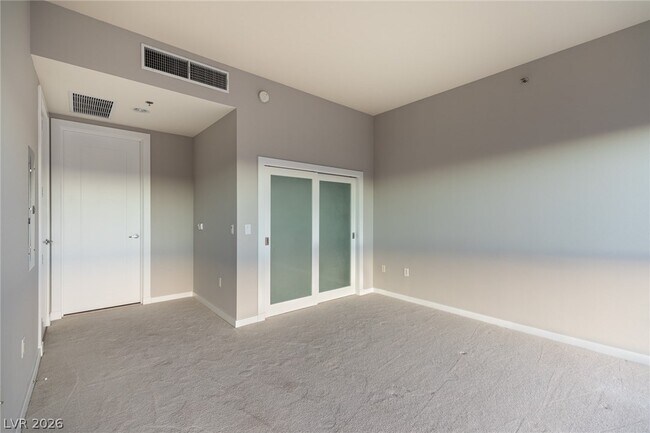 Building Photo - 4575 Dean Martin Dr