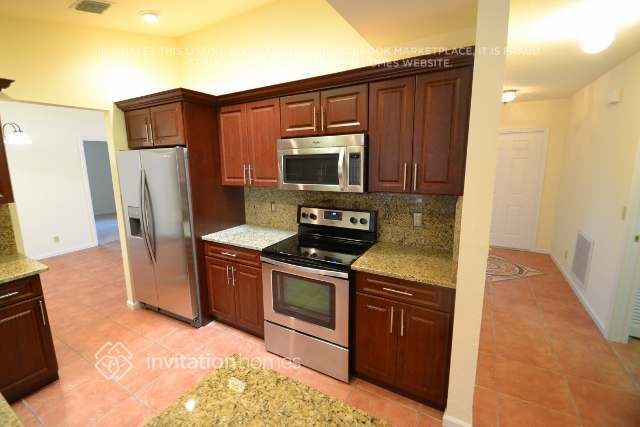 Building Photo - 14204 Wellington Trace