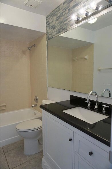 Building Photo - 504 Orange Blossom Dr